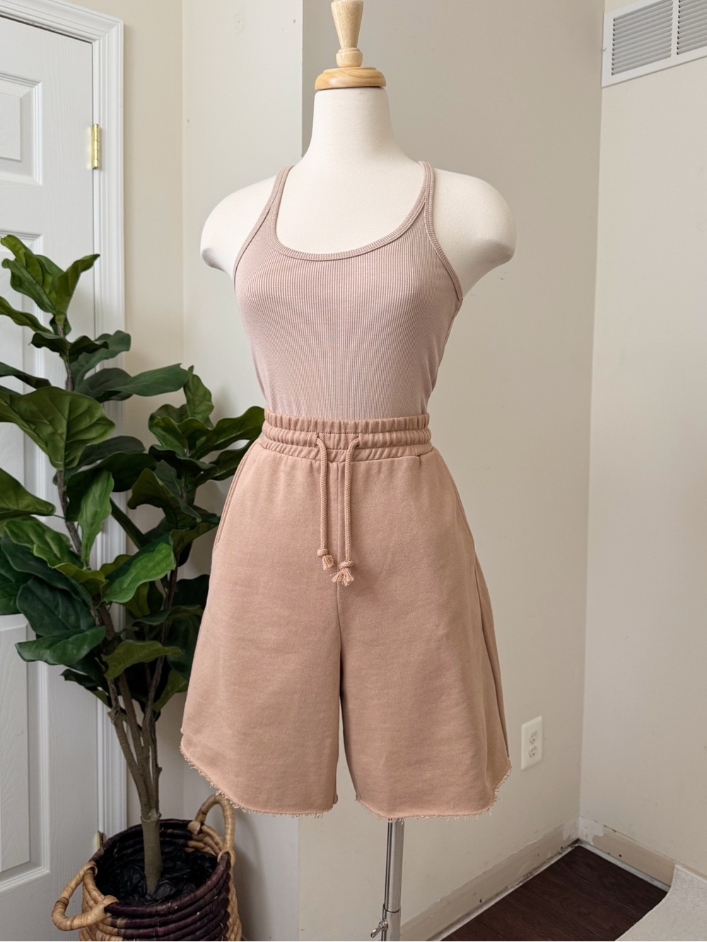 Tan raw hem sweat shorts